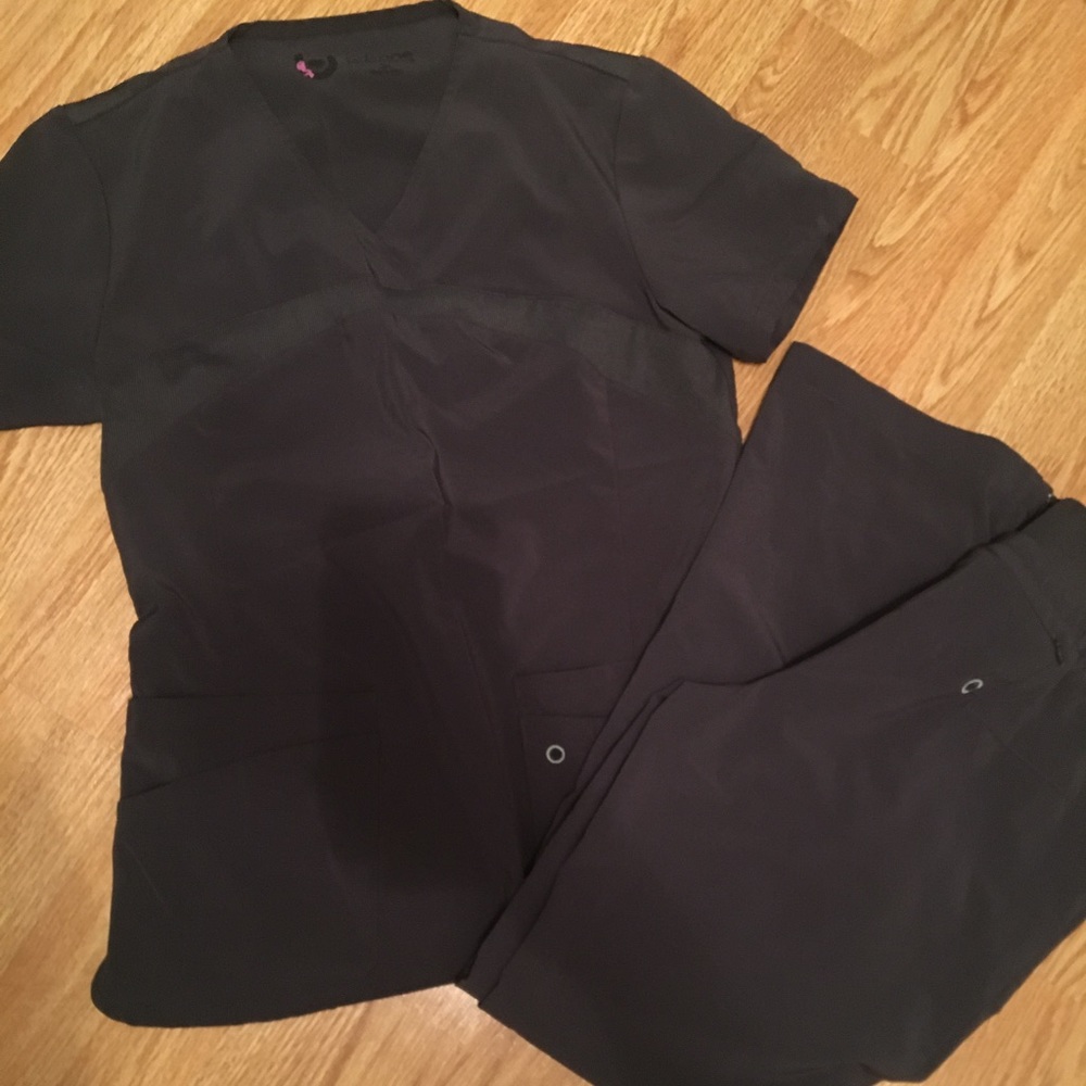 XS scrub set